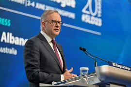 Thủ tướng Úc Anthony Albanese phát biểu tại Đối thoại Shangri-La 2023 hôm 2-6. Ảnh: REUTERS