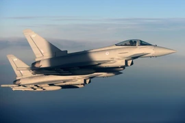 Các tiêm kích Typhoon của Không quân Hoàng gia Anh đã được triển khai 21 lần để đối phó máy bay Nga. Ảnh: Johanna Geron/REUTERS