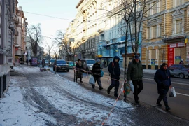 Dân Kharkiv dưới làn đạn Nga, và lựa chọn không dễ dàng