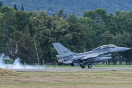 Trung Quốc phản ứng mạnh việc Mỹ duyệt bán phụ tùng F-16 cho Đài Loan