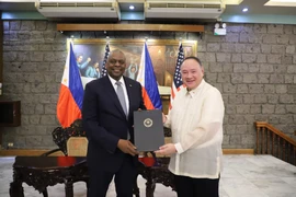 Mỹ, Philippines ký thỏa thuận chia sẻ thông tin tình báo quân sự