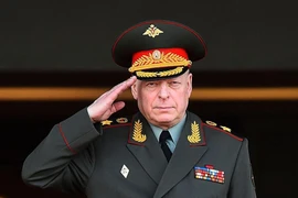 Ông Putin miễn nhiệm tư lệnh lục quân Nga