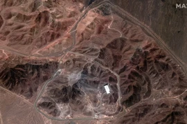 Ảnh vệ tinh: Iran có động thái mới tại cơ sở hạt nhân Fordow mà Mỹ đã thả bom