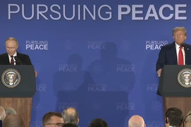 TRỰC TIẾP thượng đỉnh Mỹ-Nga: Ông Trump và ông Putin họp báo chung, khả năng gặp lần 2 ở Moscow
