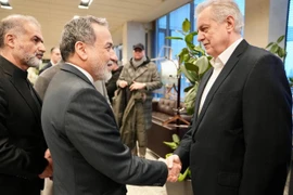 Ngoại trưởng Iran đến Nga, chuẩn bị hội đàm với ông Putin