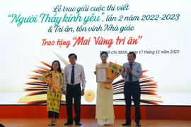 Cô bé lớp 6 viết về thầy đoạt giải "Người Thầy kính yêu" lần 2