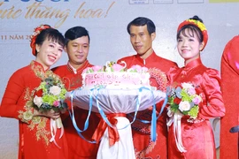 20 cặp đôi hạnh phúc tại Lễ cưới tập thể cho công nhân khó khăn