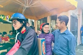 Xuân nghĩa tình: Mang Xuân đến từng ngõ, từng nhà