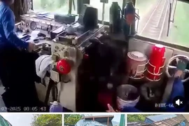 Xe tải làm tàu hỏa trật bánh: Phải chặn ngay lối mở tự phát qua đường ray