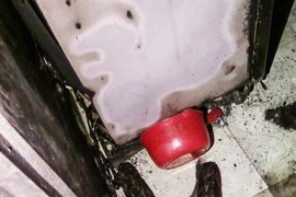 Bị người yêu chia tay, đổ xăng đốt cả 3 người trong nhà