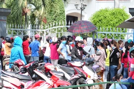 Lãnh đạo công ty nợ lương 2.000 công nhân rời Việt Nam