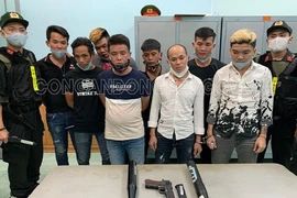 Đồng Nai: Bắt nhóm Thảo 'ma' mang súng đi giải quyết mâu thuẫn