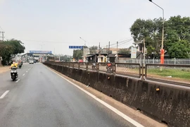Đồng Nai: Người dân 'kêu cứu' để mở dải phân cách trạm BOT tuyến tránh Biên Hòa