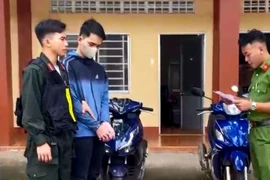 Cô gái bị bạn trai vừa quen trên mạng cướp xe máy trong đêm