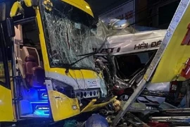 Vụ tai nạn 9 người thương vong ở Đồng Nai do xe giường nằm vượt trái