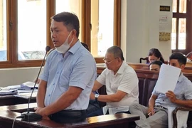 Xét xử cựu TGĐ Công ty Phú Việt Tín: VKS và Tòa trái quan điểm về tội danh