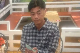 Cô gái bị bạn trai quen trên mạng dùng hình ảnh 'nóng' tống tiền