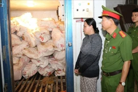 Người phụ nữ mua 12 tấn heo bệnh chết rồi bán ra thị trường 