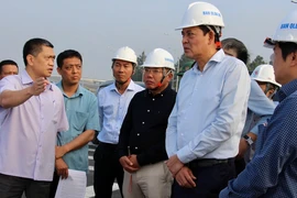 Bộ Xây dựng kiểm tra cao tốc Biên Hòa - Vũng Tàu trước khi thông xe tạm trước Tết Nguyên đán