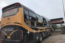 Truy bắt nhóm người bịt mặt tấn công xe khách trên đường Hồ Chí Minh