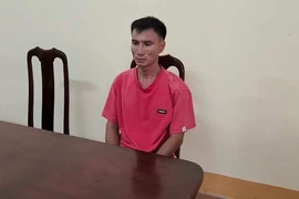 Lừa bán em ruột sang Campuchia