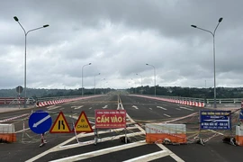 Đại lộ Đông Tây TP Buôn Ma Thuột lại trễ hẹn ngày thông xe