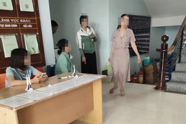 Kiểm điểm cán bộ địa chính đi uống bia, không xử lý hồ sơ cho dân