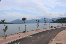 Hồ Lắk ở Đắk Lắk có phải hồ nước ngọt lớn nhất Việt Nam?