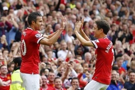 Herrera khen MU, khen UEFA và khen đủ thứ