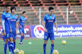 Sốt đội tuyển ở Tây Đô