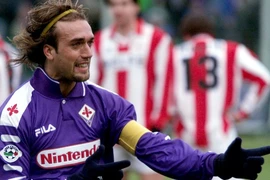 Fiorentina được mang ra... chợ