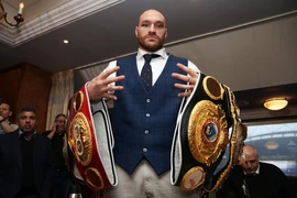 Tyson 'trắng' không thèm xin giấy phép thượng đài nữa