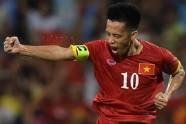 'Mr Bạc' Văn Quyết lỗi hẹn Quả bóng vàng