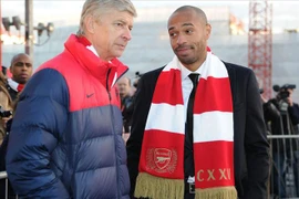 Henry: Tình trong như đã mặt ngoài còn e