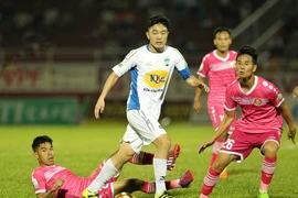 HA Gia Lai thua vì đá quá hiền