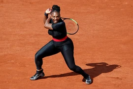 Serena William giải thích gì về bộ đồ thi đấu kỳ dị?