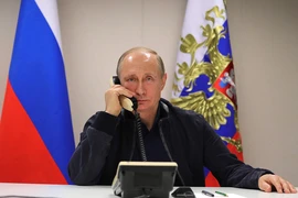 Ông Putin chúc mừng ông Macron và chia sẻ với vua Bỉ