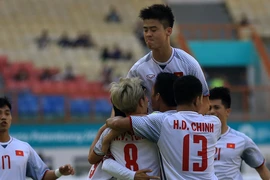 Đảo điên với bóng đá nam Asiad 18