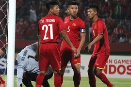 Thầy trò Vũ Hồng Việt 'ủ mưu' đi World Cup ở Peru
