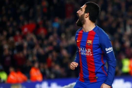 Siêu sao của Barcelona nguy cơ ngồi tù 12,5 năm