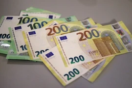 Cuộc đua tỉ euro, không Messi, không Ronaldo không vấn đề
