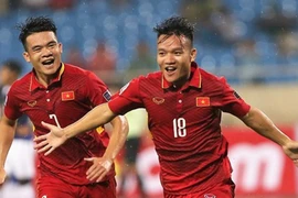 Vì sao Quả bóng vàng Đinh Thanh Trung bị loại?