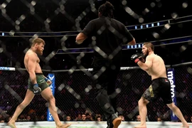 Khabib và McGregor bị phạt nặng sau trận đấu ‘thế kỷ’ của UFC