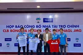 ‘Chú rể’ Thaco và ‘cô dâu’ HA Gia Lai sống chung 5 năm