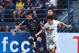 Buriram trỗi dậy và đánh bại đội bóng từ Hàn Quốc