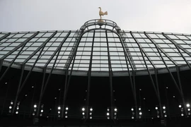 Tottenham ngày về nhà mới trong âu lo