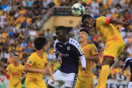 'Tuyển Việt Nam thu nhỏ' thắng dễ ở Thiên Trường