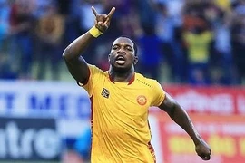 Vòng 15 V-League: Vàng nhưng lại đỏ, đỏ nhưng lại… đen