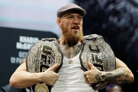 McGregor liên tục gây hấn rồi ra tòa... năn nỉ tha tội
