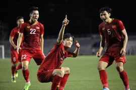 Thầy trò Park Hang-seo đối đầu HLV Brazil trên sân Thống Nhất
